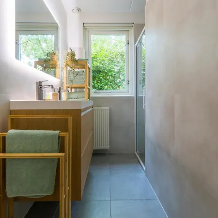 Hébergement de vacances Cozy No 2 Wellness Hottub, Sauna En Houtkachel *