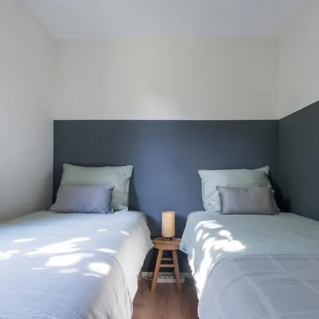 Cozy No 2 Wellness Hottub, Sauna En Houtkachel Hébergement de vacances