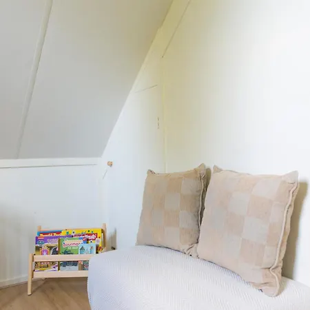 Vakantiehuis Cozy No 2 Wellness Hottub, Sauna En Houtkachel *