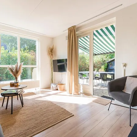 Cozy No 2 Wellness Hottub, Sauna En Houtkachel Vakantiehuis