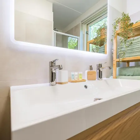 Vakantiehuis Cozy No 2 Wellness Hottub, Sauna En Houtkachel *