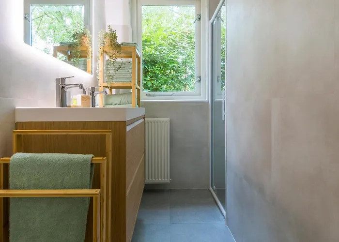 Vakantiehuis Cozy No 2 Wellness Hottub, Sauna En Houtkachel *