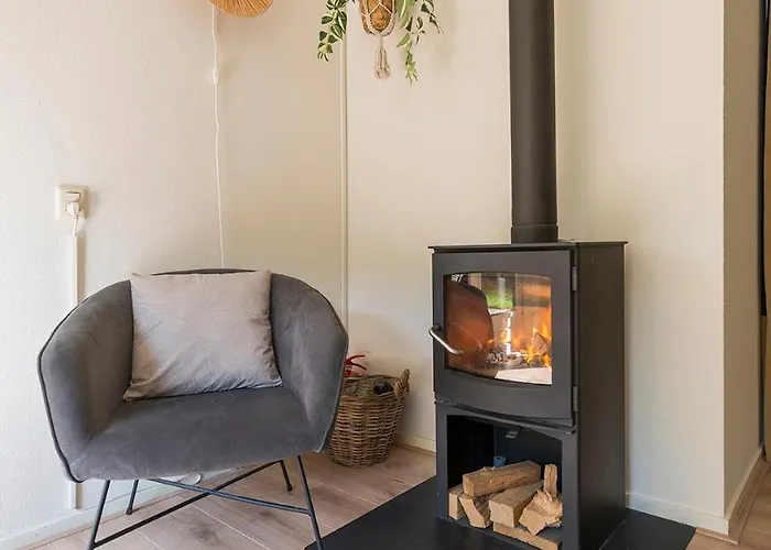 Cozy No 2 Wellness Hottub, Sauna En Houtkachel Vakantiehuis