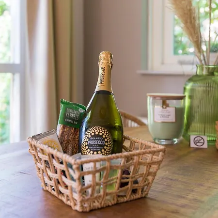 Cozy No 2 Wellness Hottub, Sauna En Houtkachel