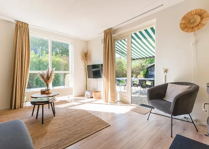 Cozy No 2 Wellness Hottub, Sauna En Houtkachel בית נופש